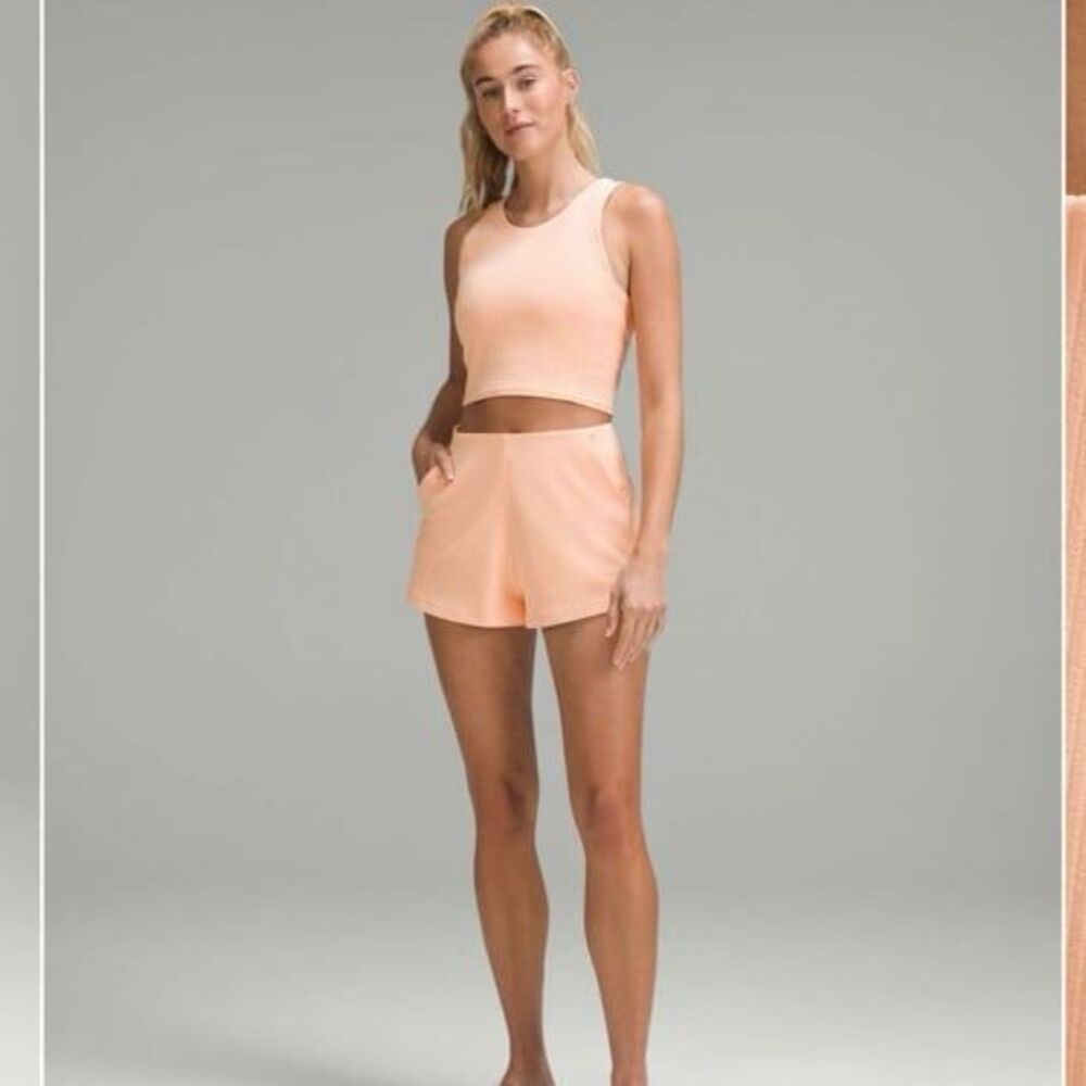 Lululemon Ribbed Softstreme High-Rise Short 2" Peach Bellini Size 4
